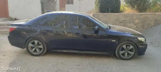 BMW 5 series 2004 · 2.4 AT