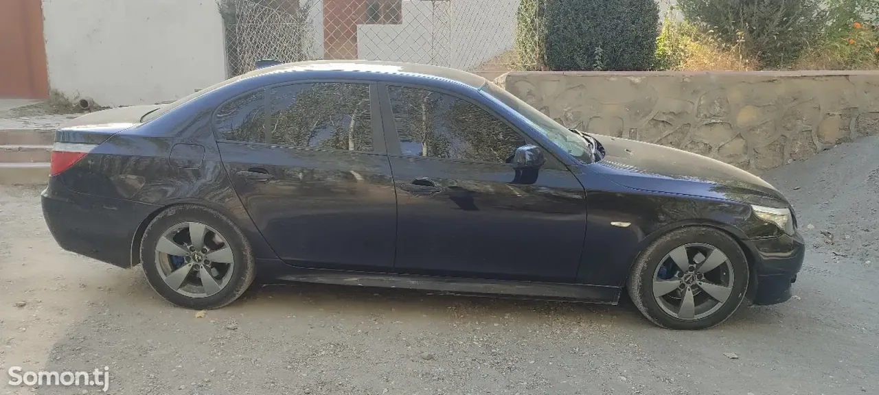 BMW 5 series 2004 · 2.4 AT