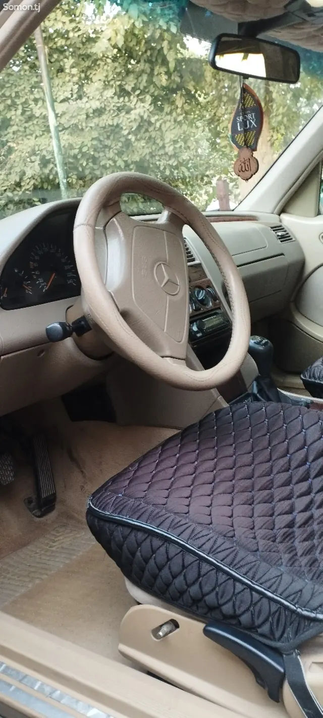 Mercedes-Benz C class 1998 · 2.0 MT