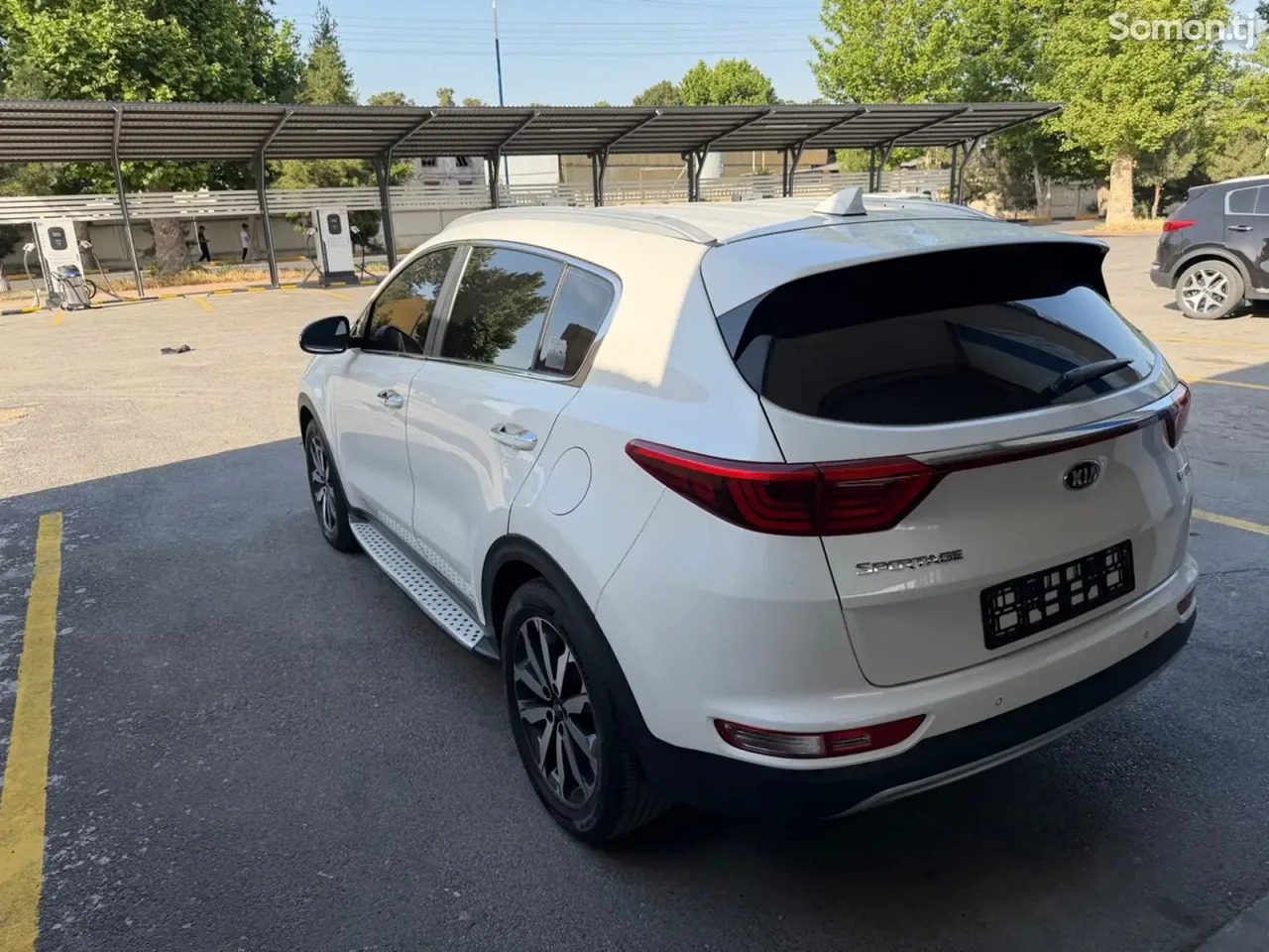 Kia Sportage 2017 · 1.7 AT