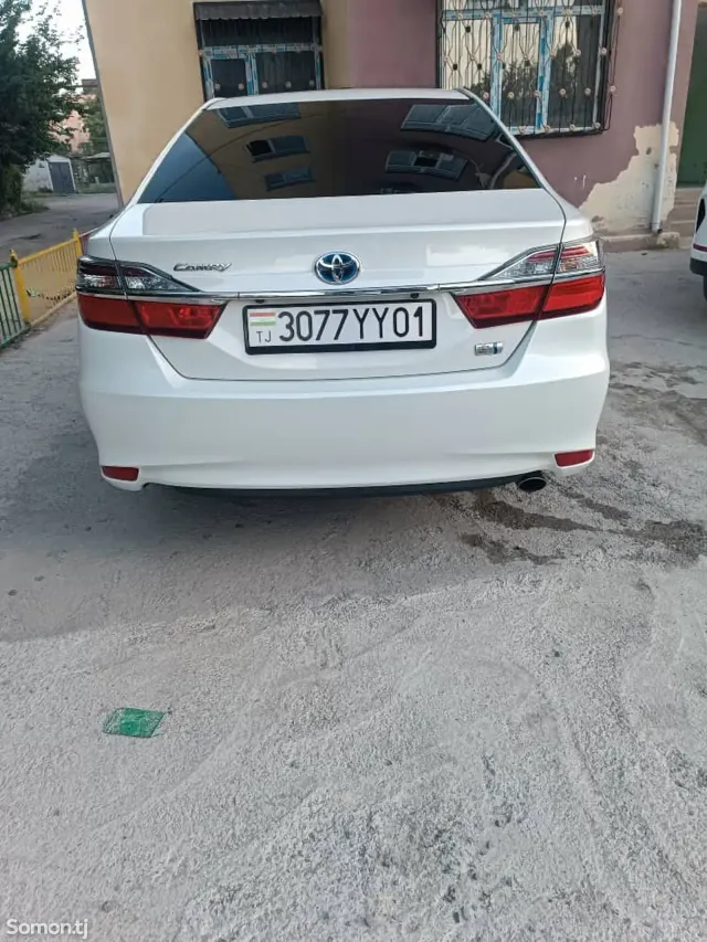 Toyota Camry 2015 · 2.5 AT