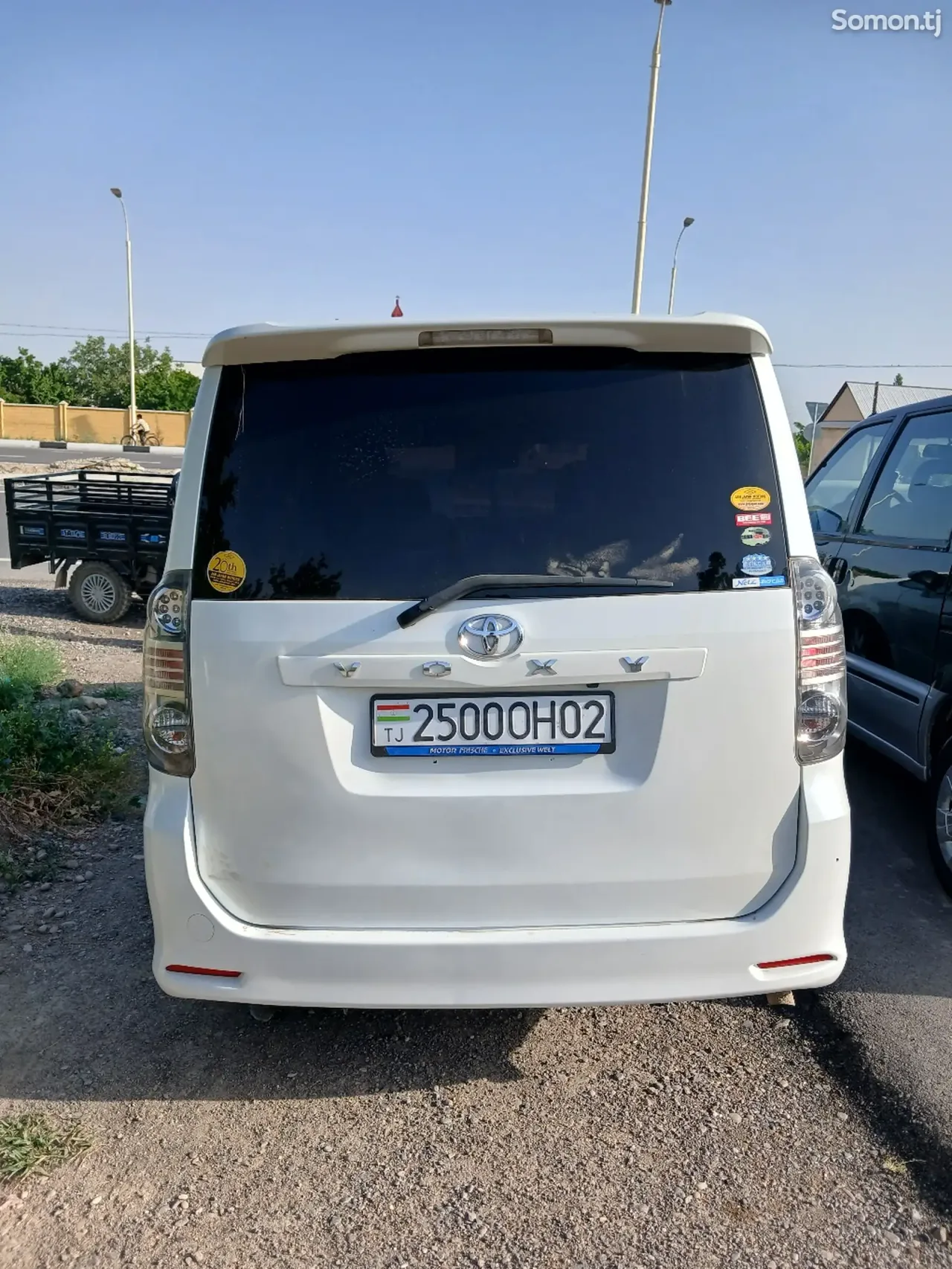 Toyota Voxy 2007 · 1.8 CVT