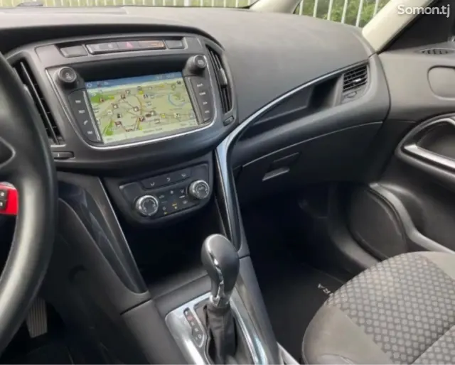 Opel Zafira 2017 · 1.6 AT