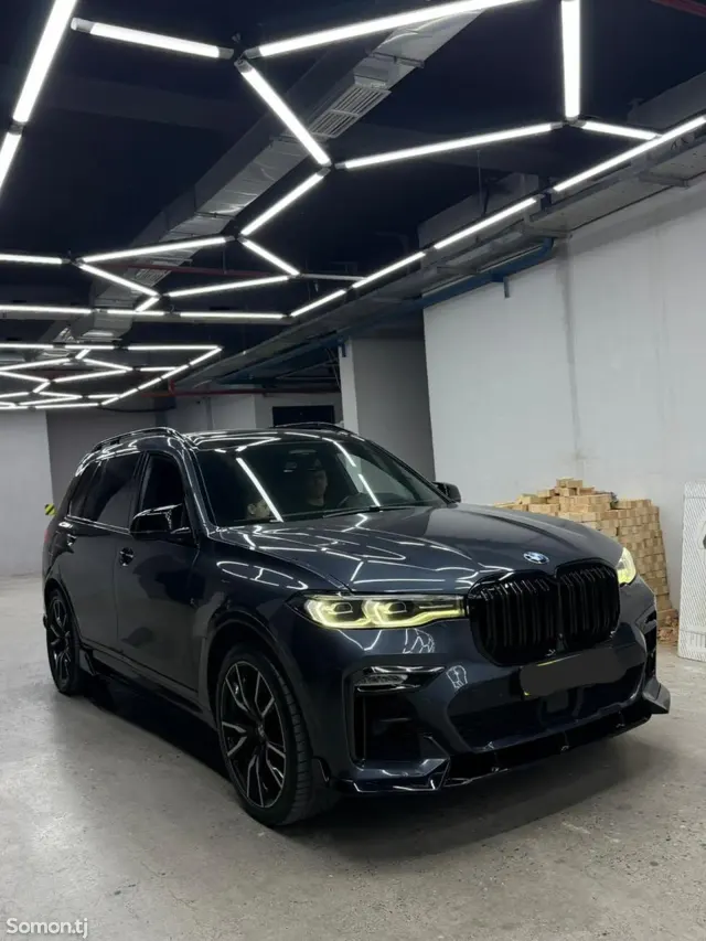 BMW X7 2020 · 4.2 AT