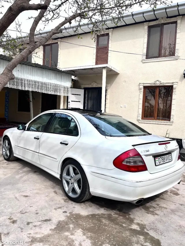 Mercedes-Benz E class 2007 · 3.5 AT