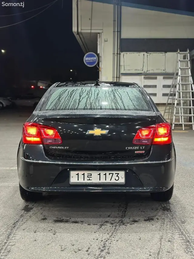 Chevrolet Cruze 2015 · 1.4 AT