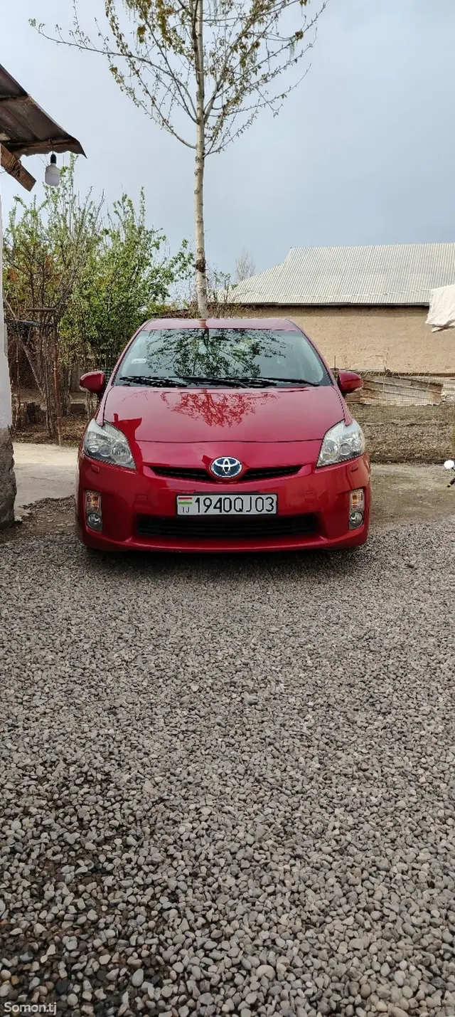 Toyota Prius 2010 · 1.8 AT
