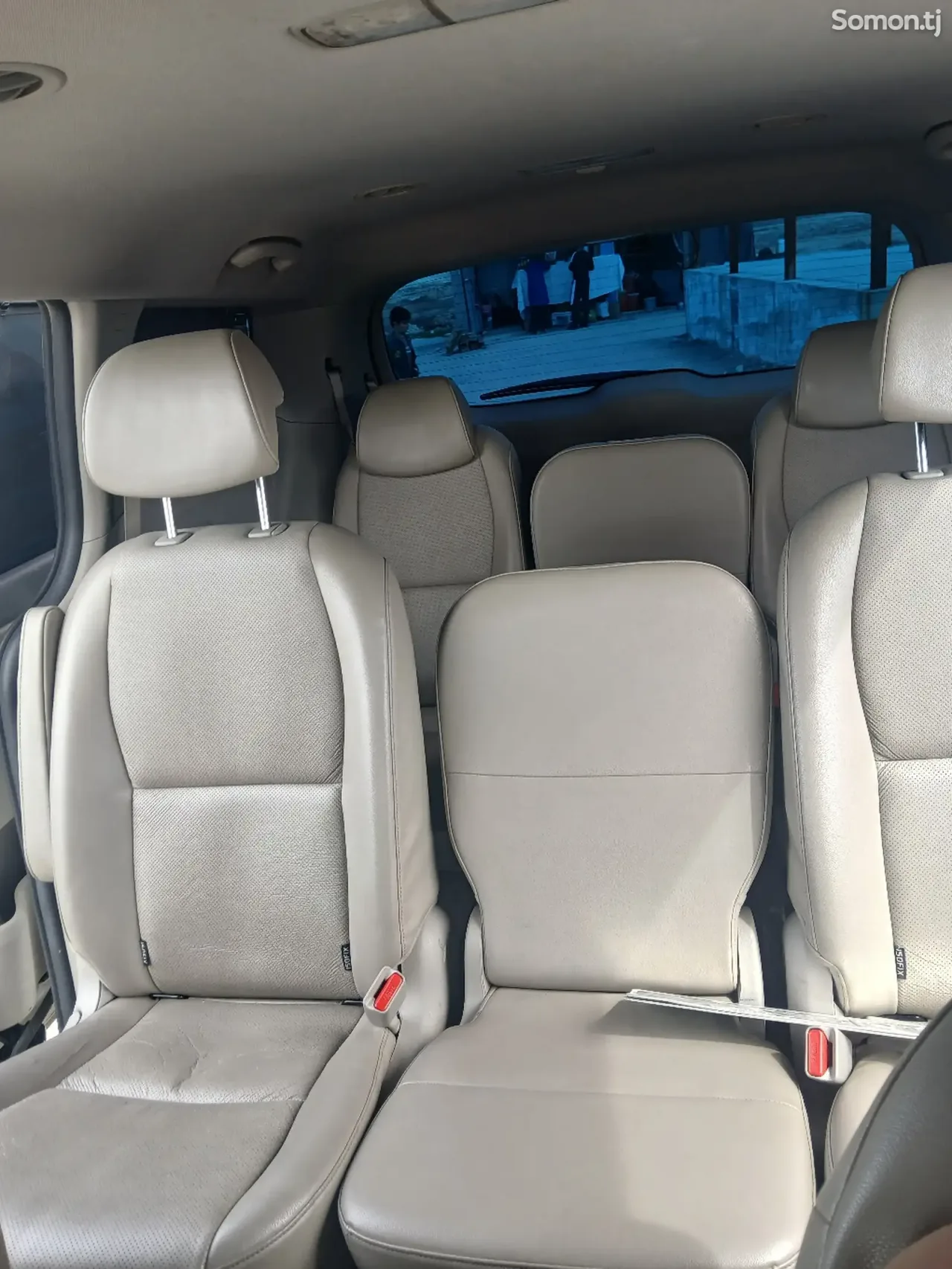 Kia Carnival 2016 · 2.2 AT