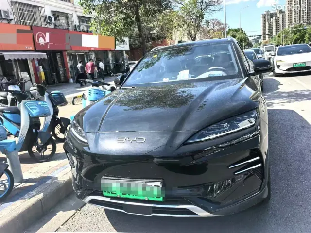 BYD Song Plus 2025 · AT