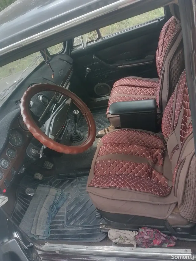 Lada (ВАЗ) 2106 1989 · 1.6 MT