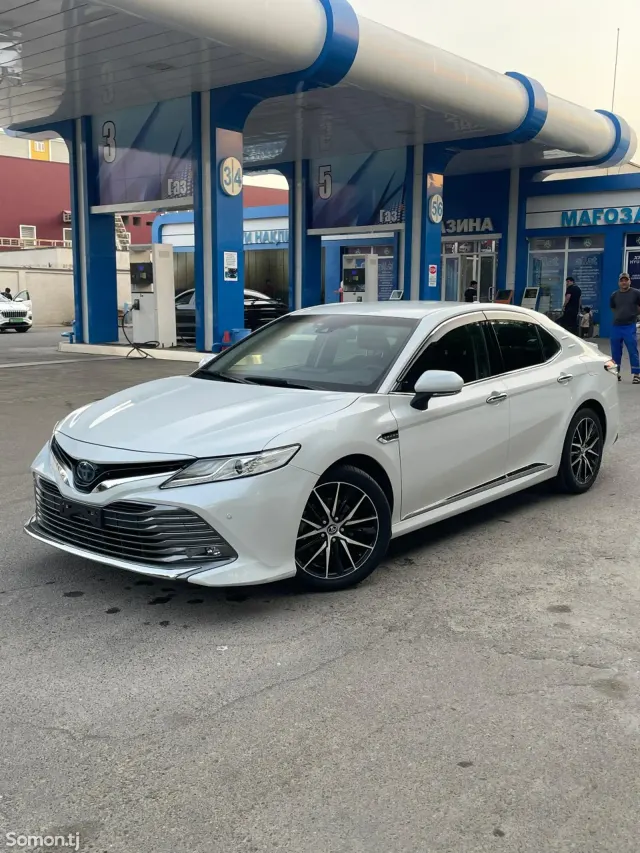 Toyota Camry 2018 · 2.5 AT