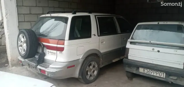 Hyundai Santamo 1996 · 1.8 MT