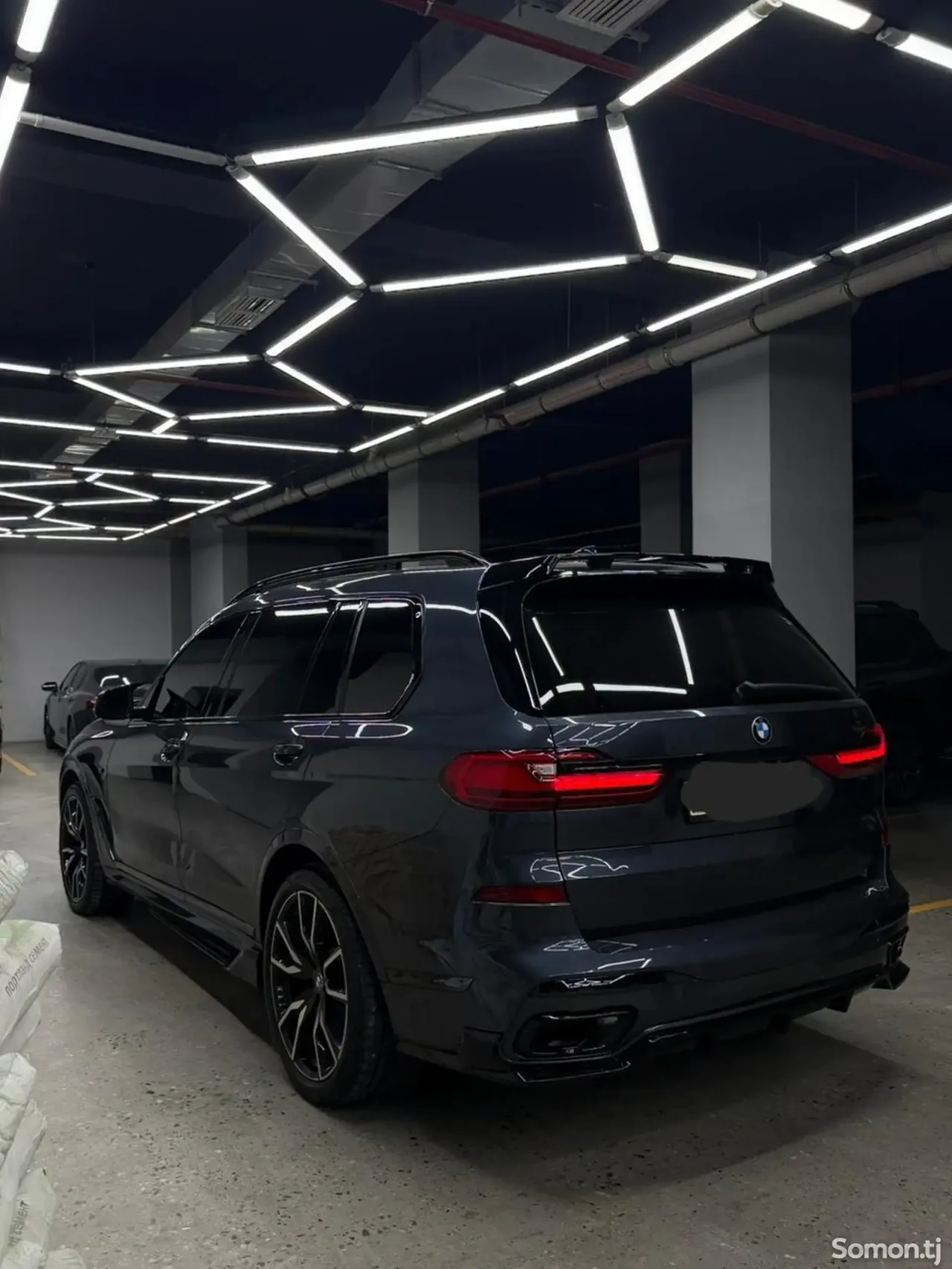 BMW X7 2020 · 4.2 AT