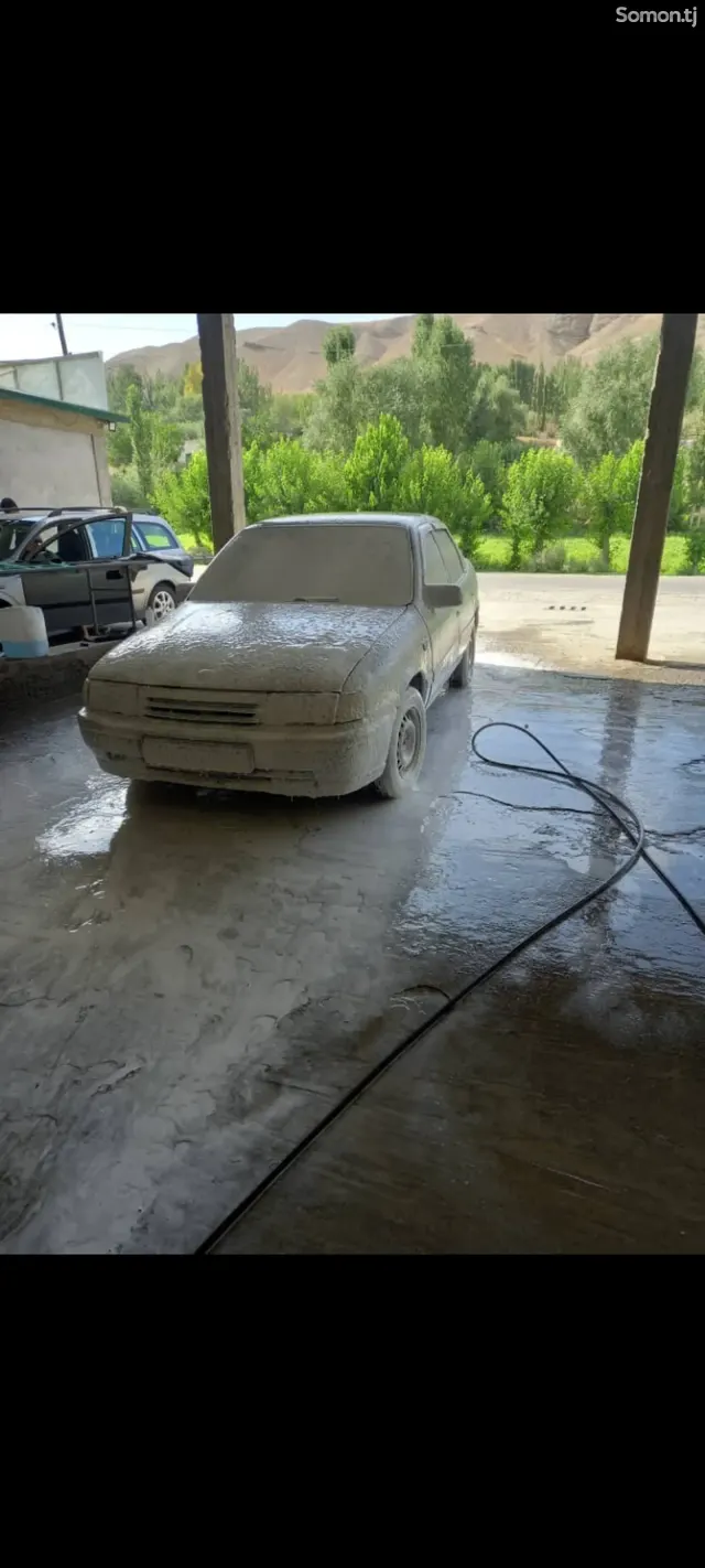 Opel Vectra A 1992 · 1.4 MT