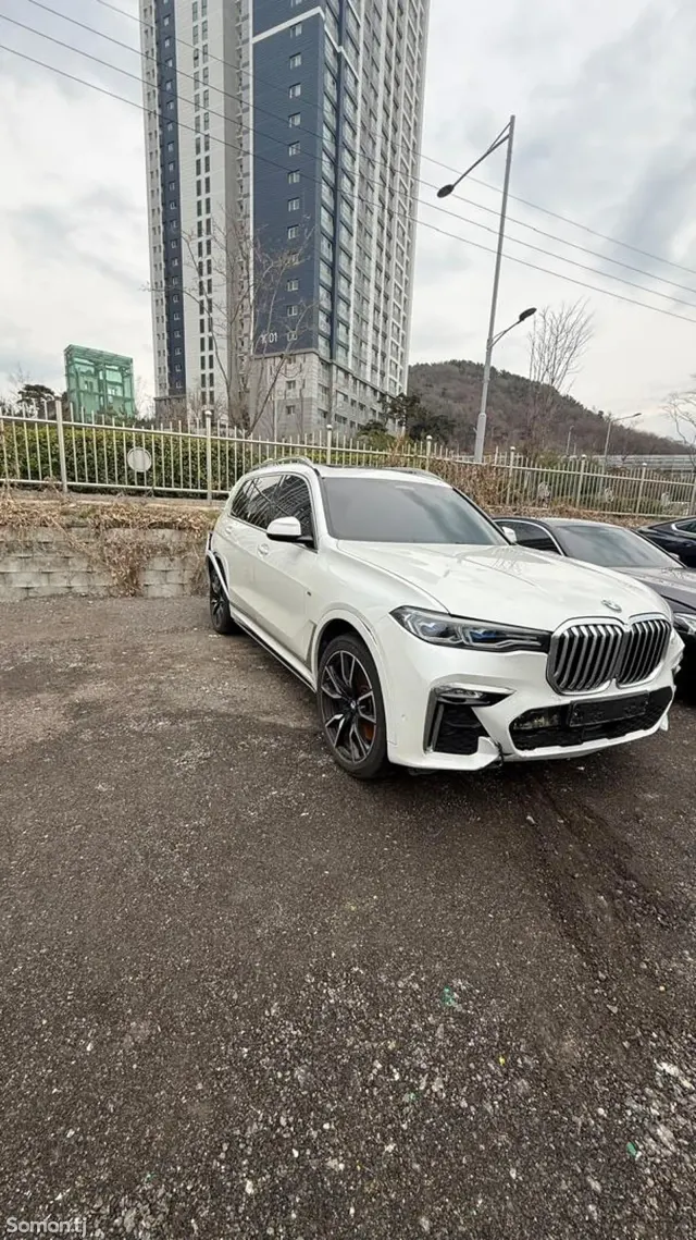 BMW X7 2019 · 3.0 AT