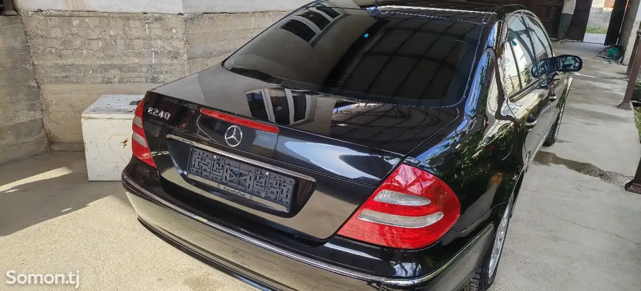 Mercedes-Benz E class 2002 · 2.4 AT