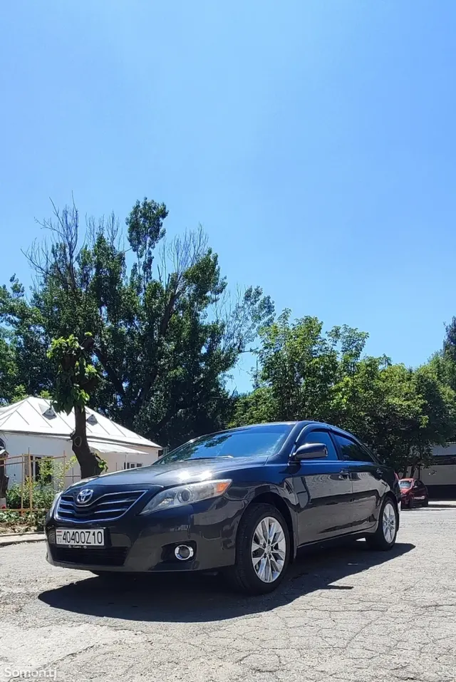 Toyota Camry 2011 · 2.5 AT