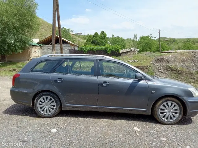 Toyota Avensis 2006 · 1.8 MT