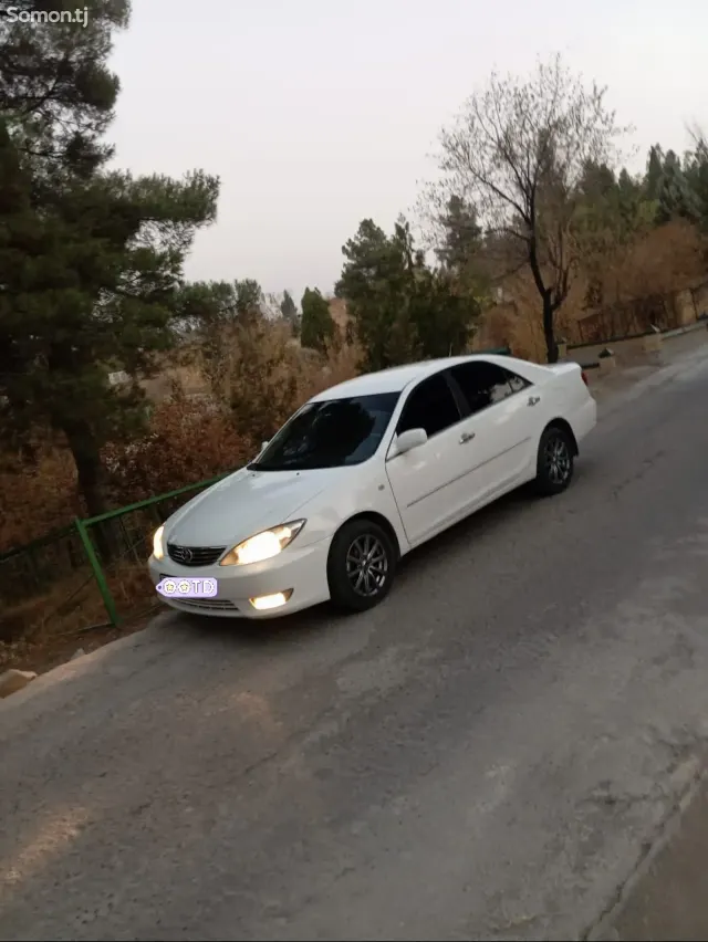 Toyota Camry 2006 · 2.4 AT