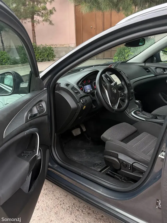 Opel Insignia 2014 · 2.0 AT