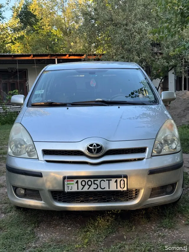 Toyota Verso 2007 · 2.2 MT