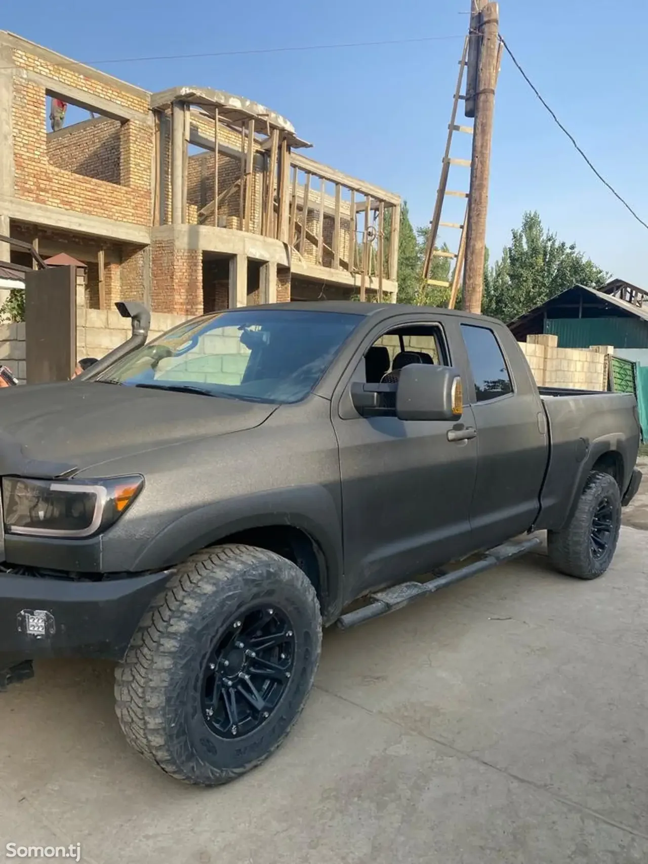 Toyota Tundra 2008 · 5.7 AT