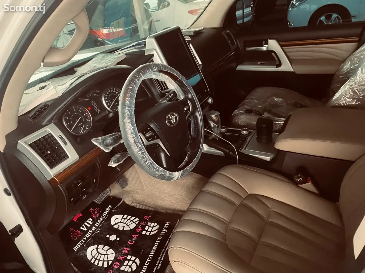 Toyota Land Cruiser 2010 · 4.0 AT