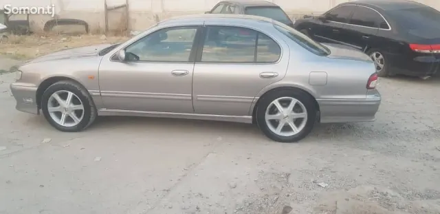 Nissan Maxima 1998 · 3.0 AT