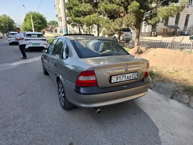 Opel Astra F 1995 · 1.6 MT
