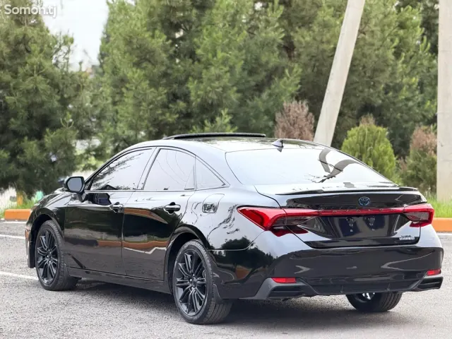 Toyota Avalon 2022 · 2.5 AT