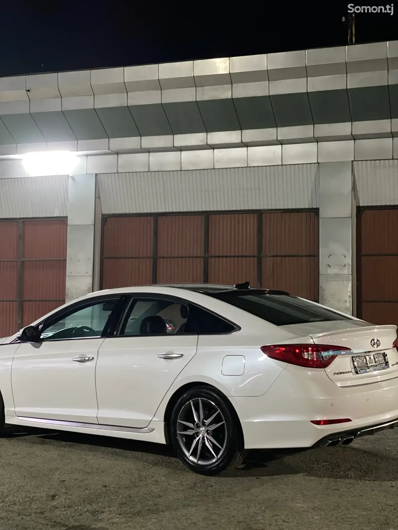 Hyundai Sonata 2015 · 2.0 AT