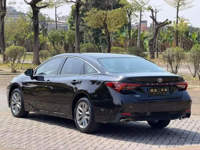 Toyota Avalon 2020 · 2.0 AT