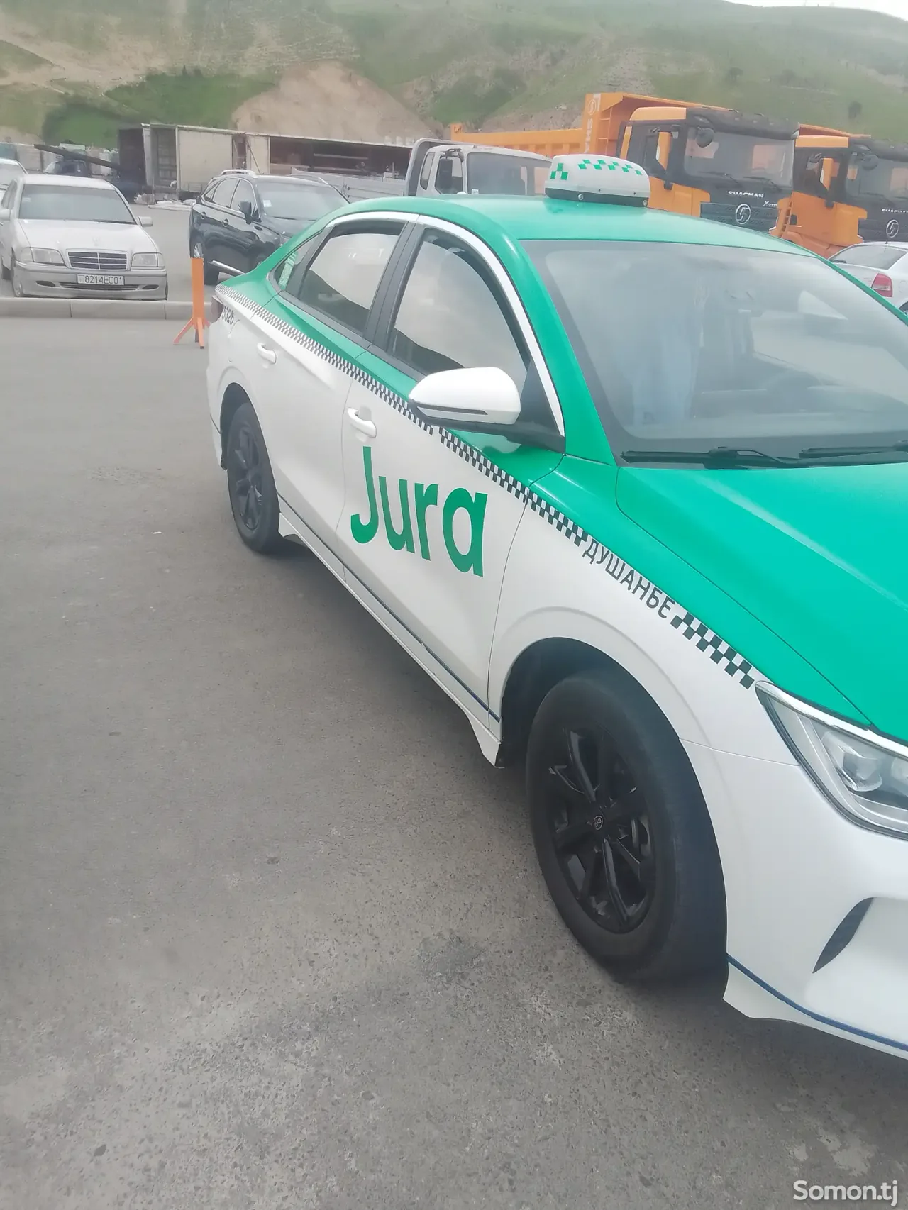 BYD E2 2020 · 2.0 AT