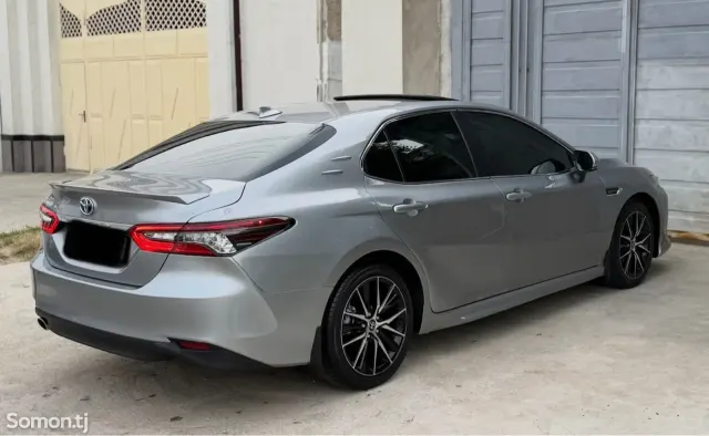 Toyota Camry 2022 · 2.5 AT