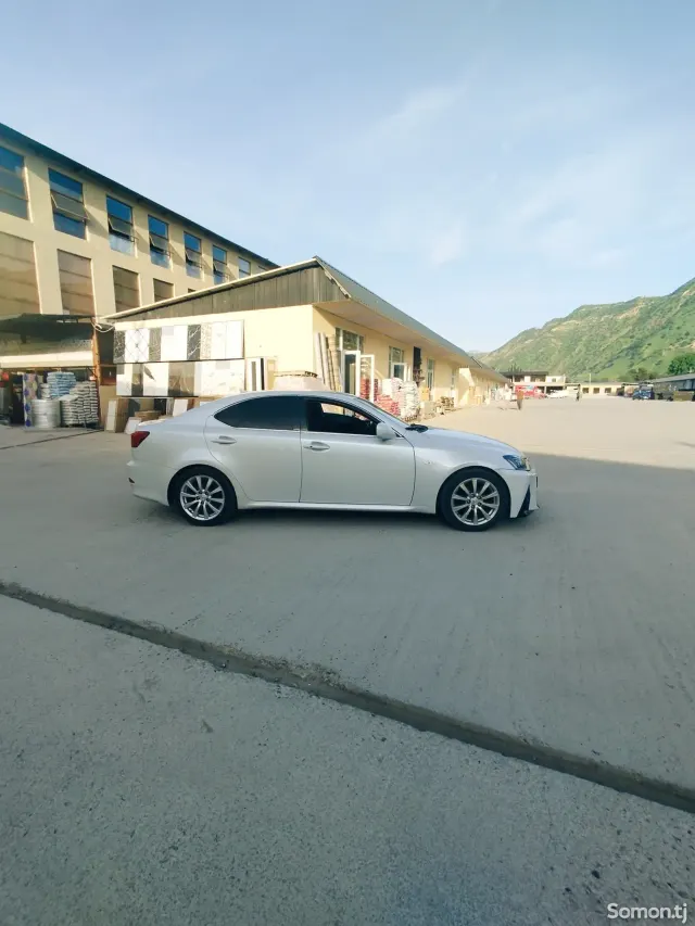 Lexus IS series 2008 · 2.5 AT