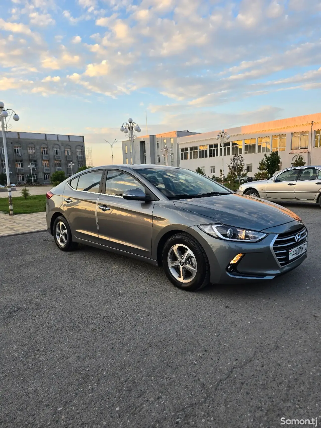 Hyundai Avante 2016 · 1.6 AT