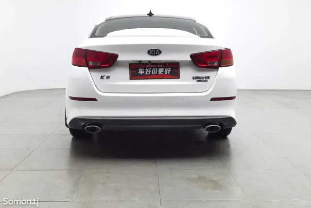 Kia K5 2014 · 2.0 AT