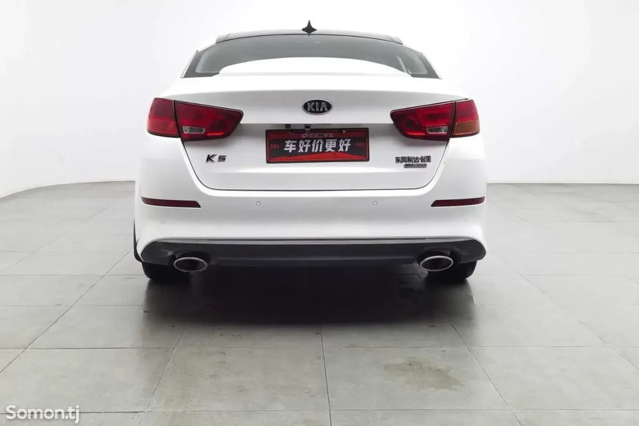 Kia K5 2014 · 2.0 AT