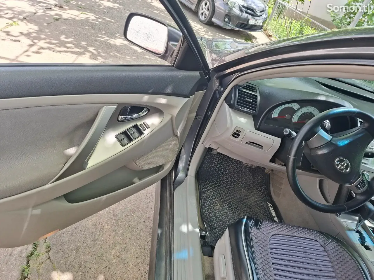 Toyota Camry 2009 · 2.4 AT