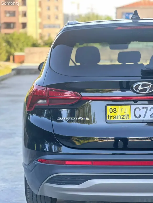 Hyundai Santa Fe 2022 · 2.5 AT