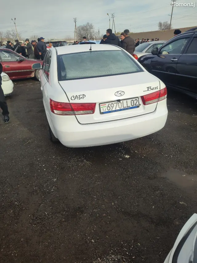 Hyundai Sonata 2006 · 2.0 AT