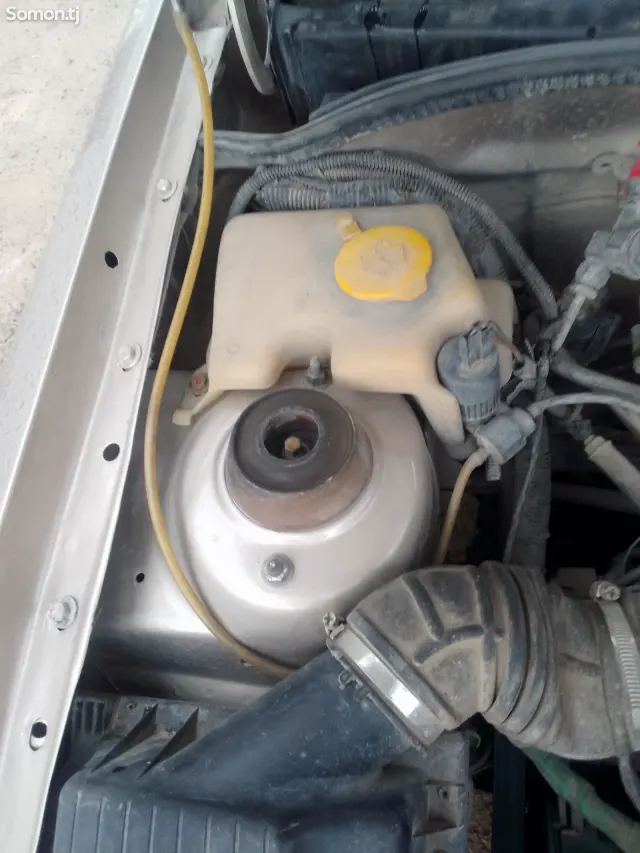 Opel Astra F 1997 · 1.6 MT