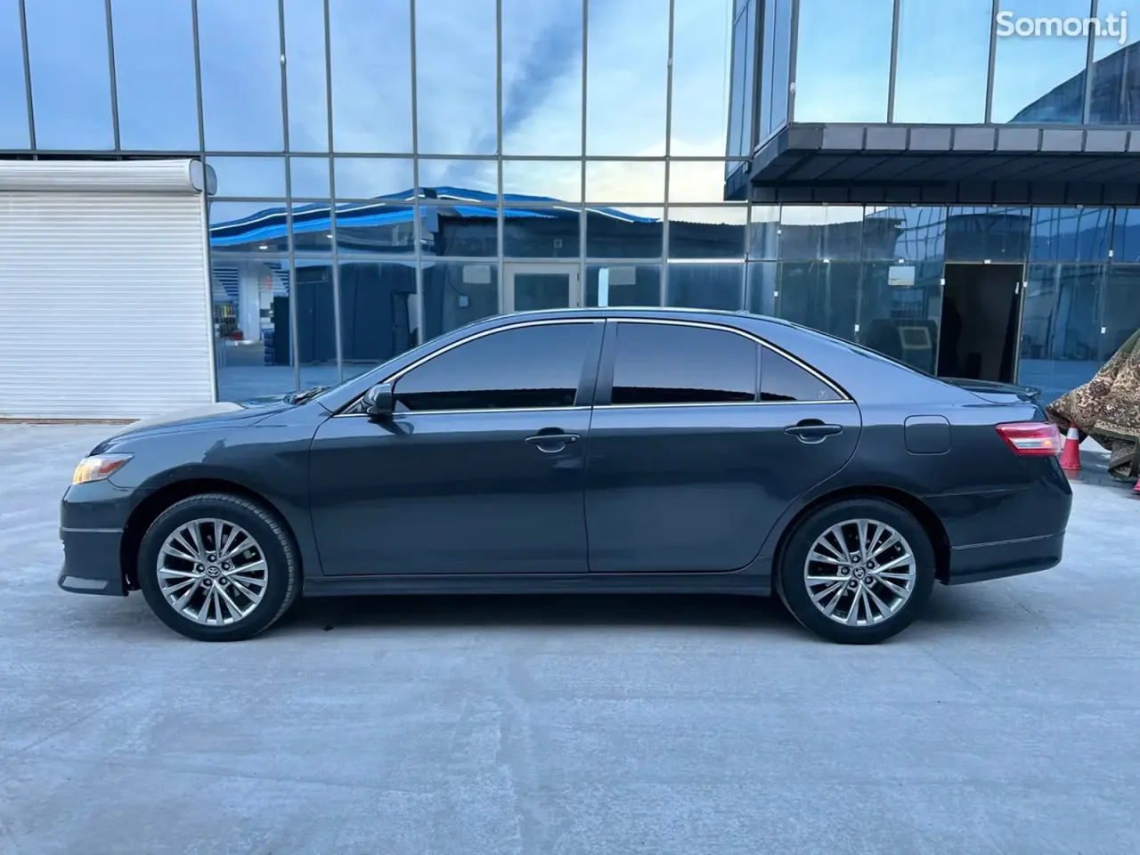 Toyota Camry 2011 · 2.5 AT