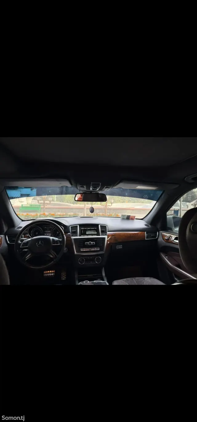 Mercedes-Benz ML class 2013 · 3.5 AT