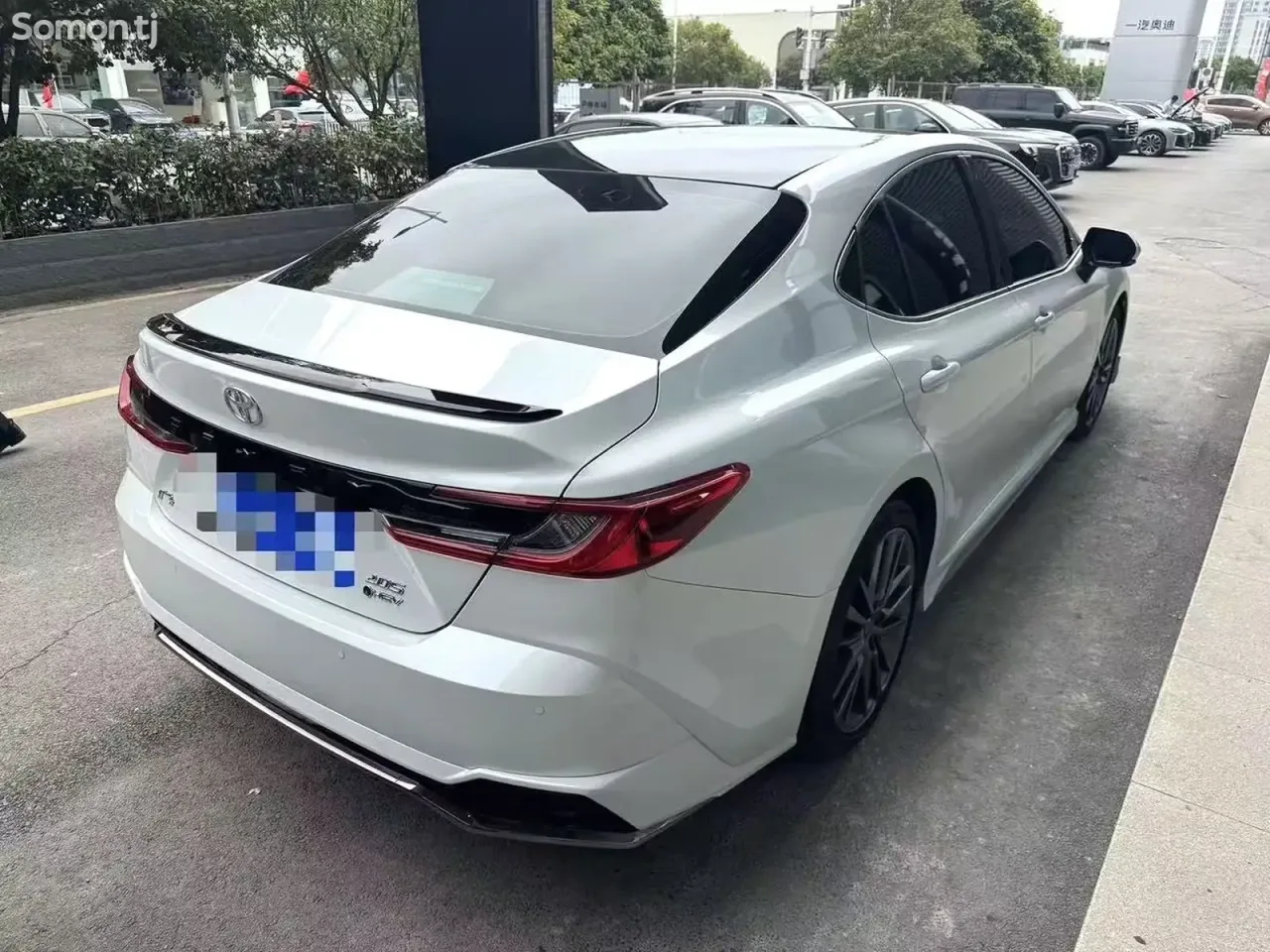 Toyota Camry 2025 · 2.0 AT