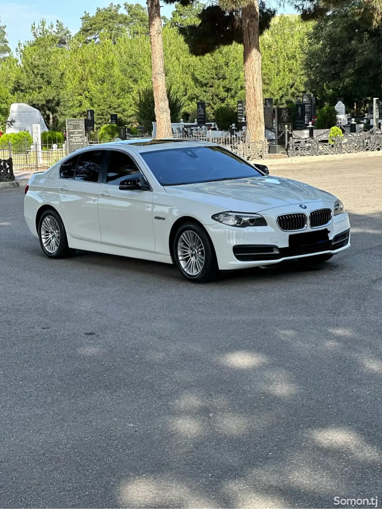 BMW 5 series 2014 · 2.0 AT