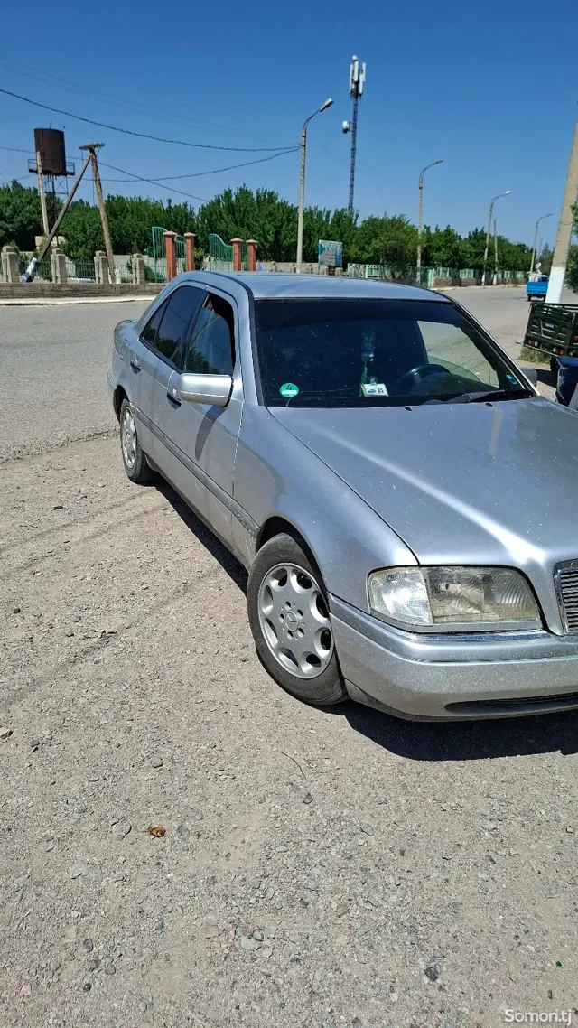 Mercedes-Benz C class 1996 · 2.0 AT
