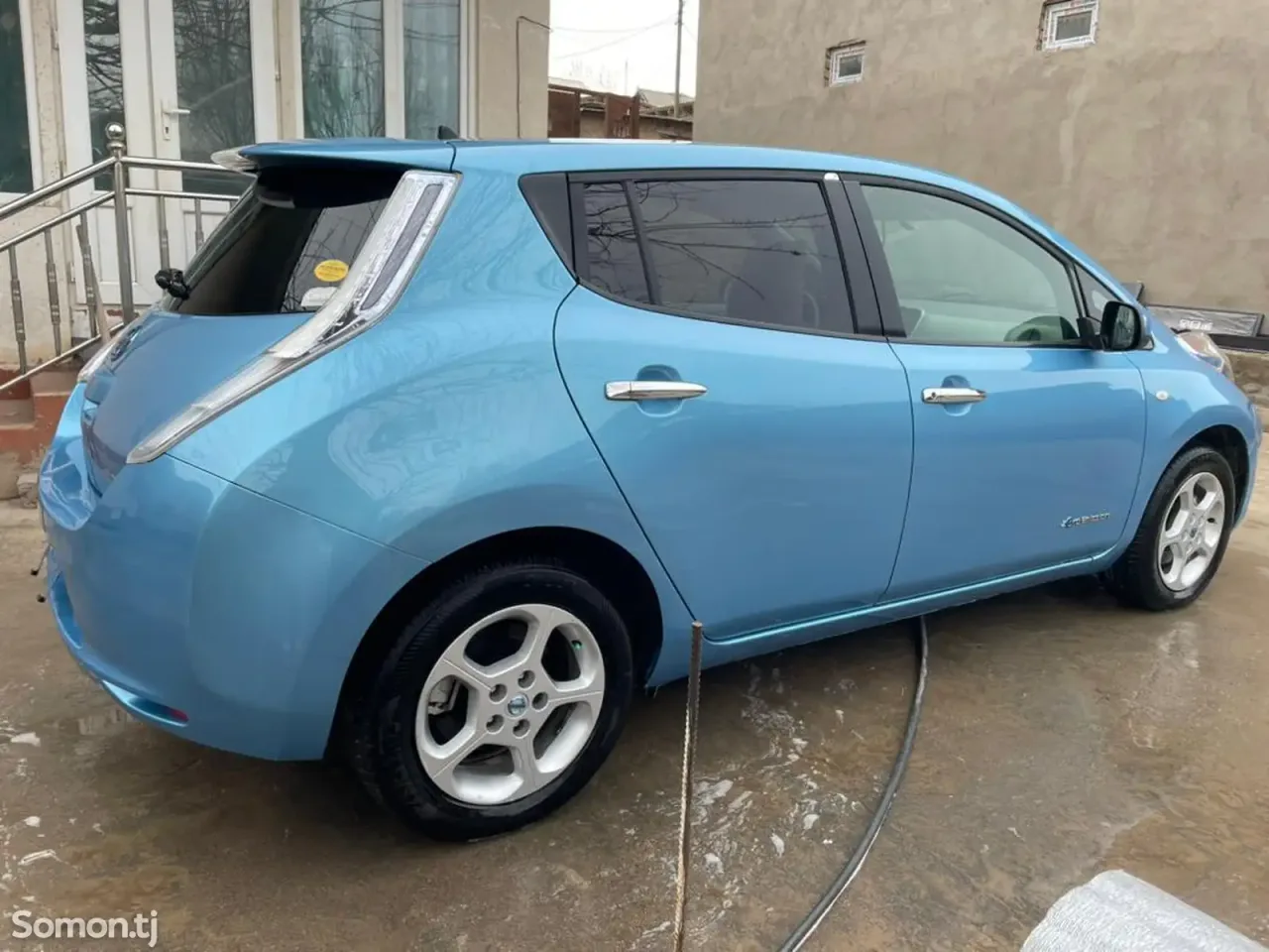 Nissan Leaf 2012 · AMT
