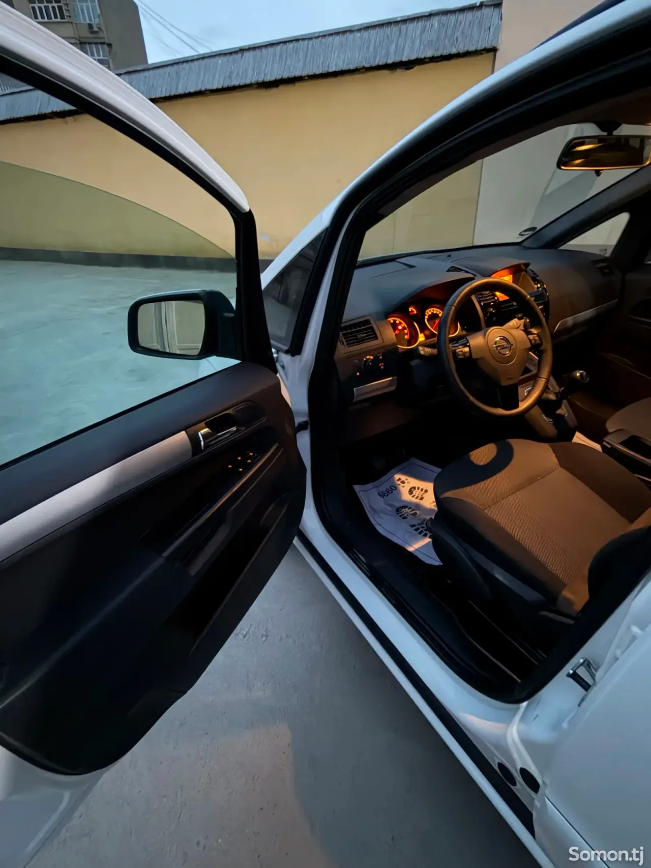 Opel Zafira 2014 · 1.8 MT
