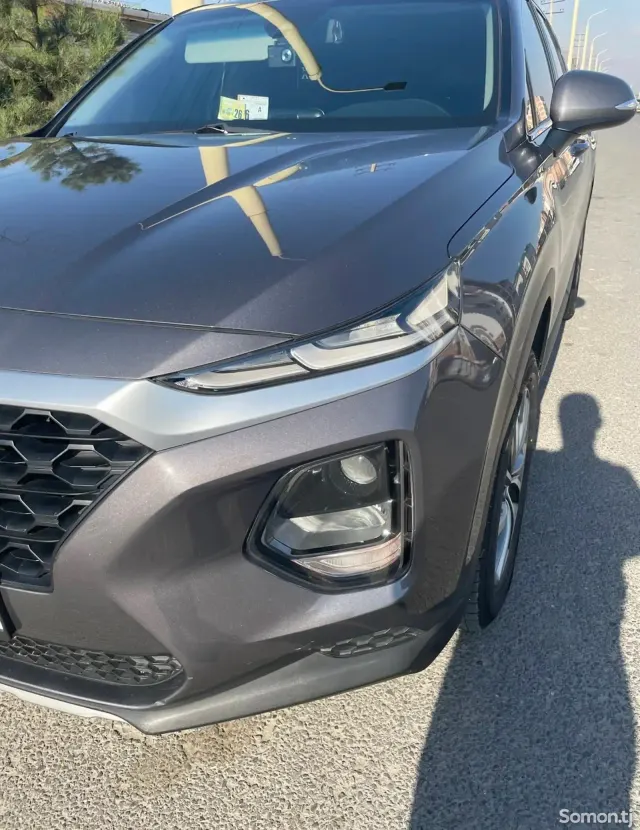 Hyundai Santa Fe 2018 · 2.0 AT